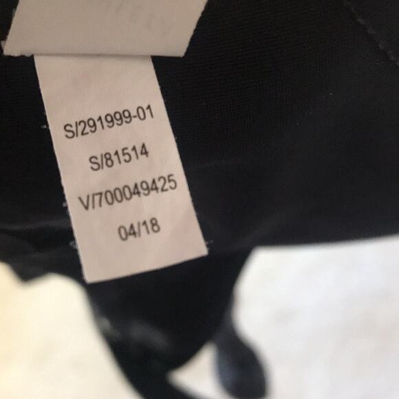 Athleta Floral Fiore Wrap Black Bikini Swim Top UPF 50+ Women's Size XS - Picture 7 of 8